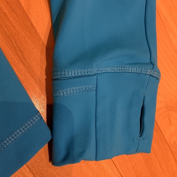 EUC Lululemon Vibrant Blue Define Jacket - size 10 - Picture 13 of 16